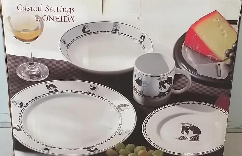 Oneida Casual Settings Table for Two 16-Piece Dinnerware Set image indicator(3)