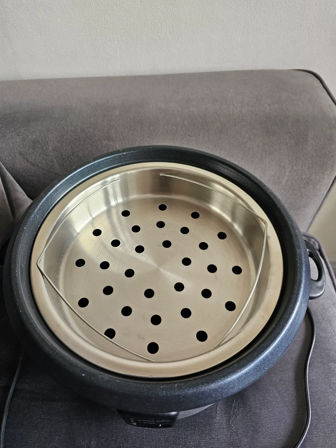 RIVAL Stainless Steel 2-in-1 Steam and Rice Cooker image indicator(2)