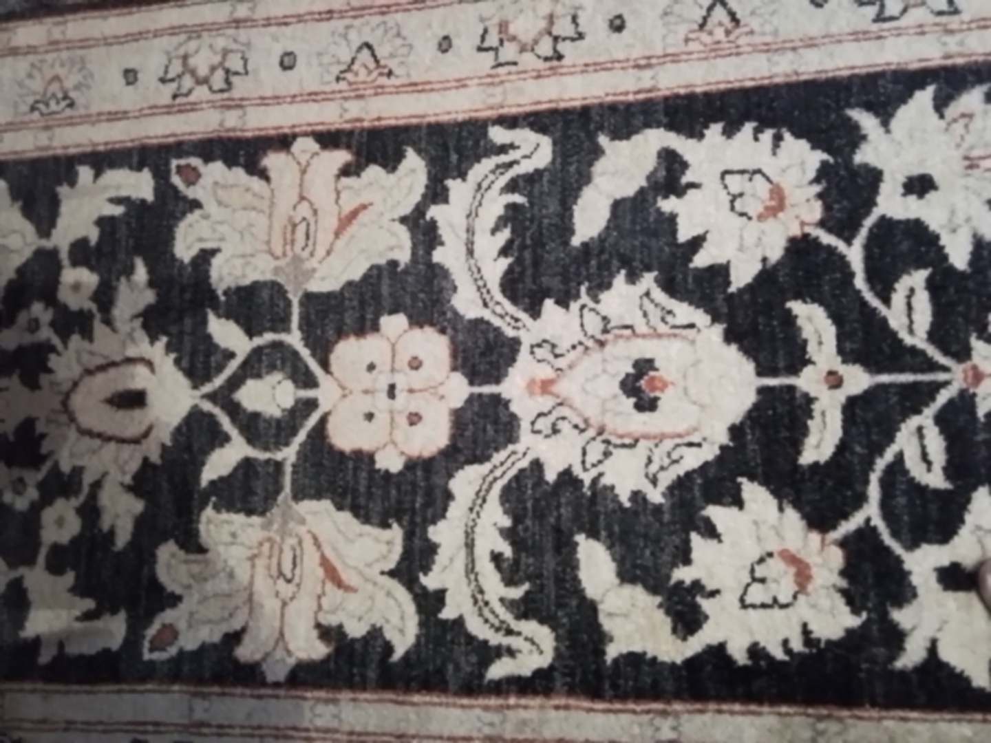 A Great Sultanabad Design Carpet - photo 5