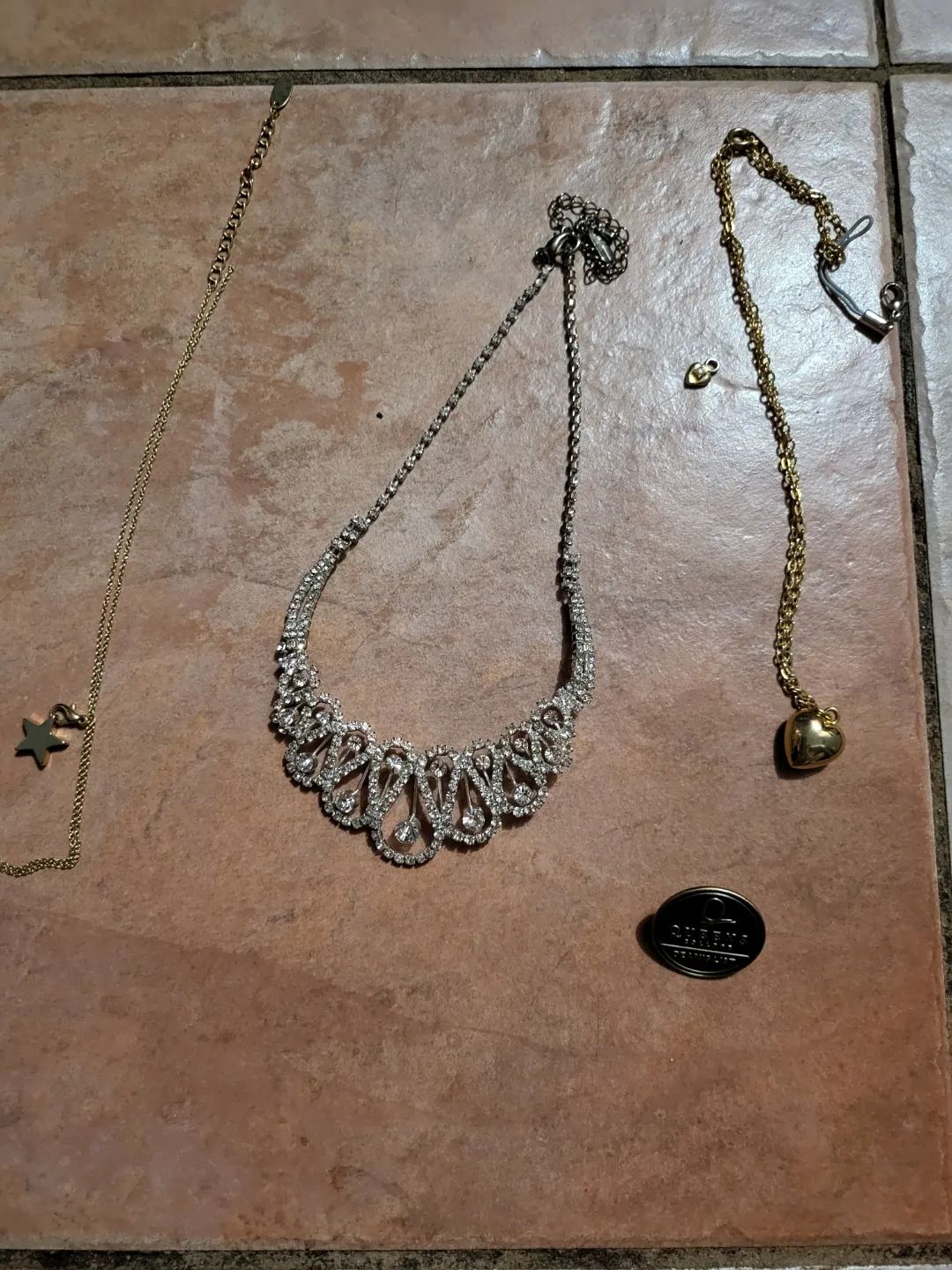 Necklace Lot - 7 necklaces, various styles and metals image indicator(2)
