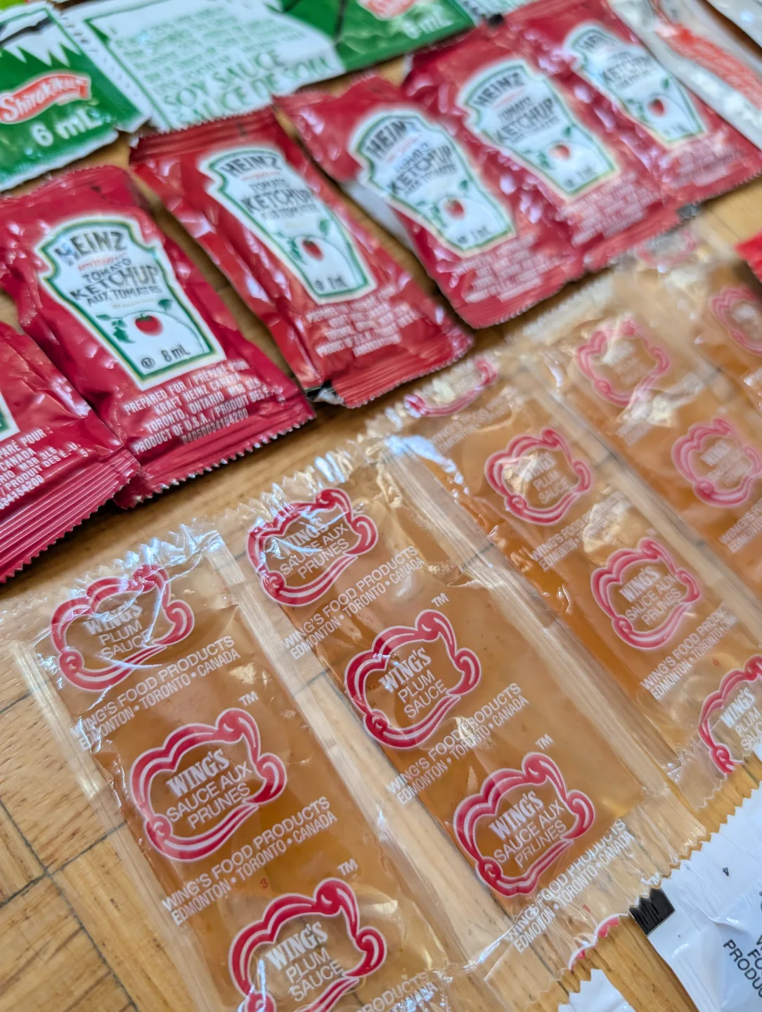 Bulk Lot of Various Sauce Packets! 💚 image indicator(5)