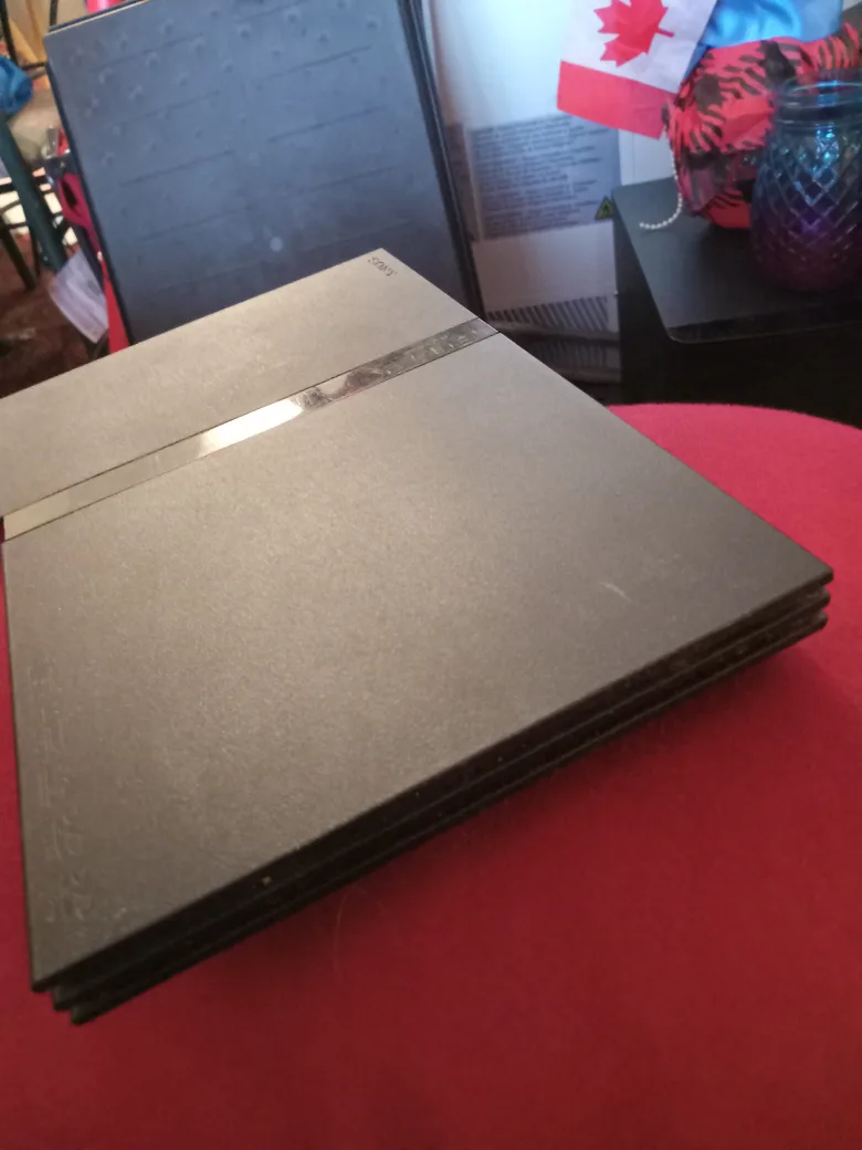 Sony PlayStation 2 Console image indicator(2)