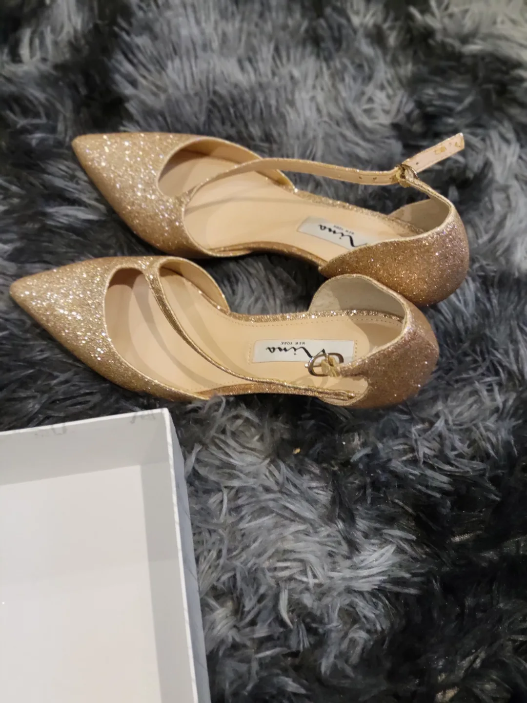 Gold Glitter Low Heels image indicator(4)