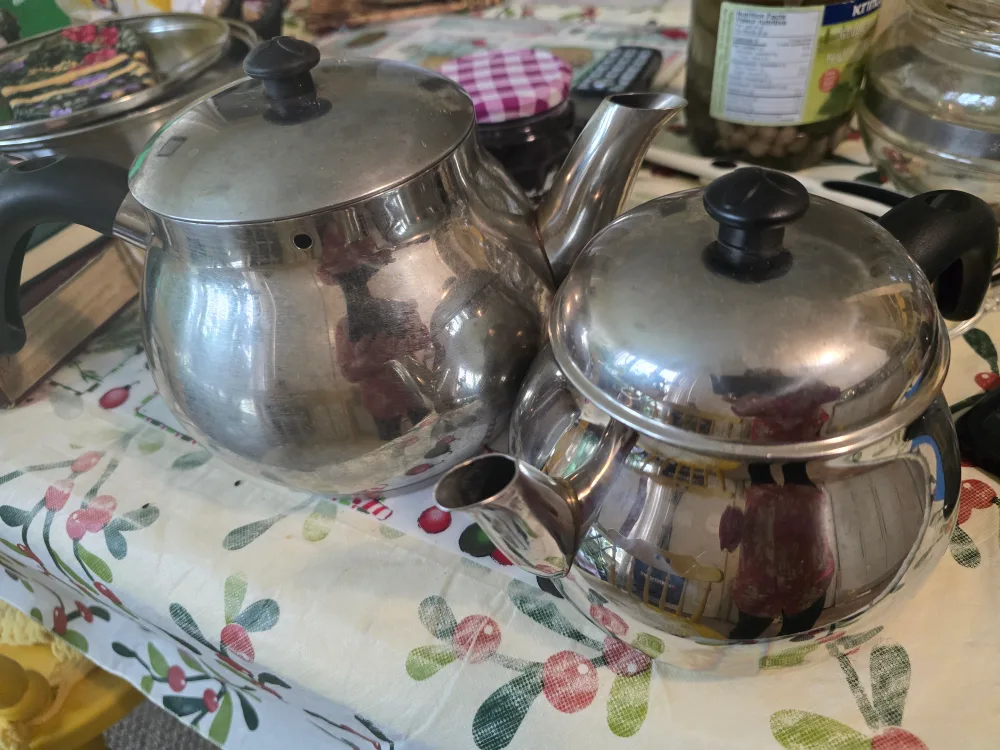 💚💚Set of two stainless steel teapots thumbnail