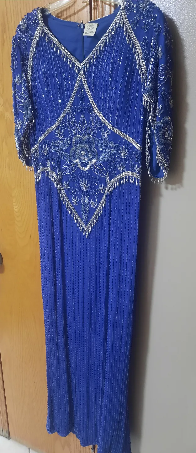 🥕Stunning Beaded Royal Blue Evening Gown image indicator(3)
