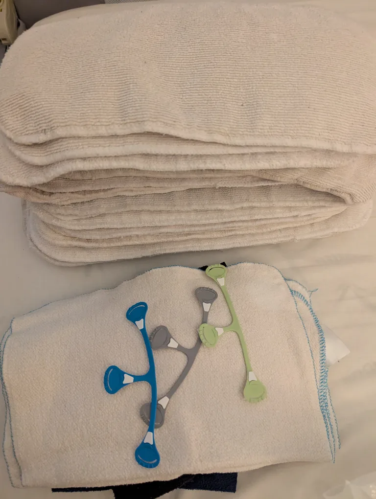 Cloth Diaper Bundle image indicator(2)