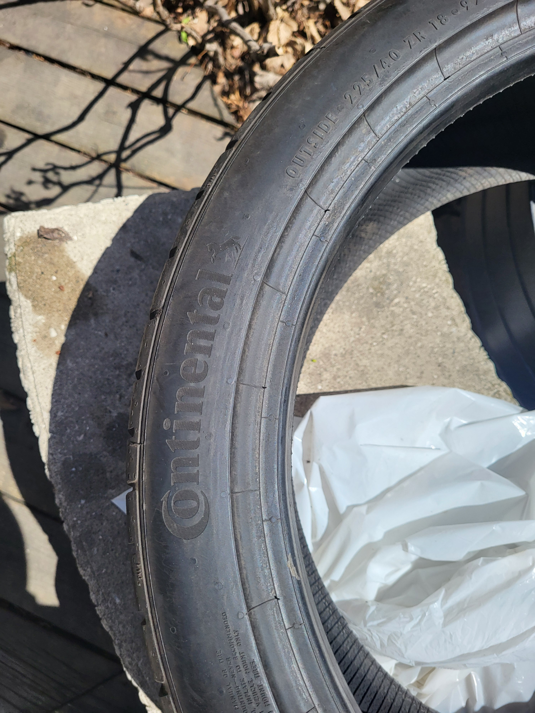 Continental 235/40 ZR 18 91Y Summer Tires - photo 2