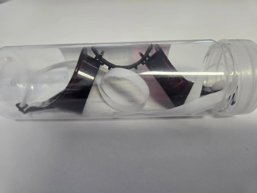 UV Protective Patient Goggle – Amber Tint image indicator(2)