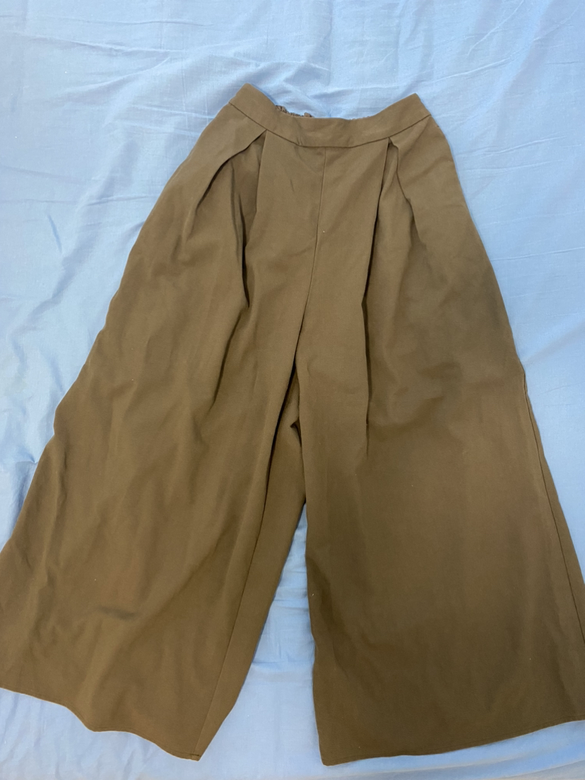 Long loose dark green pants from Japan