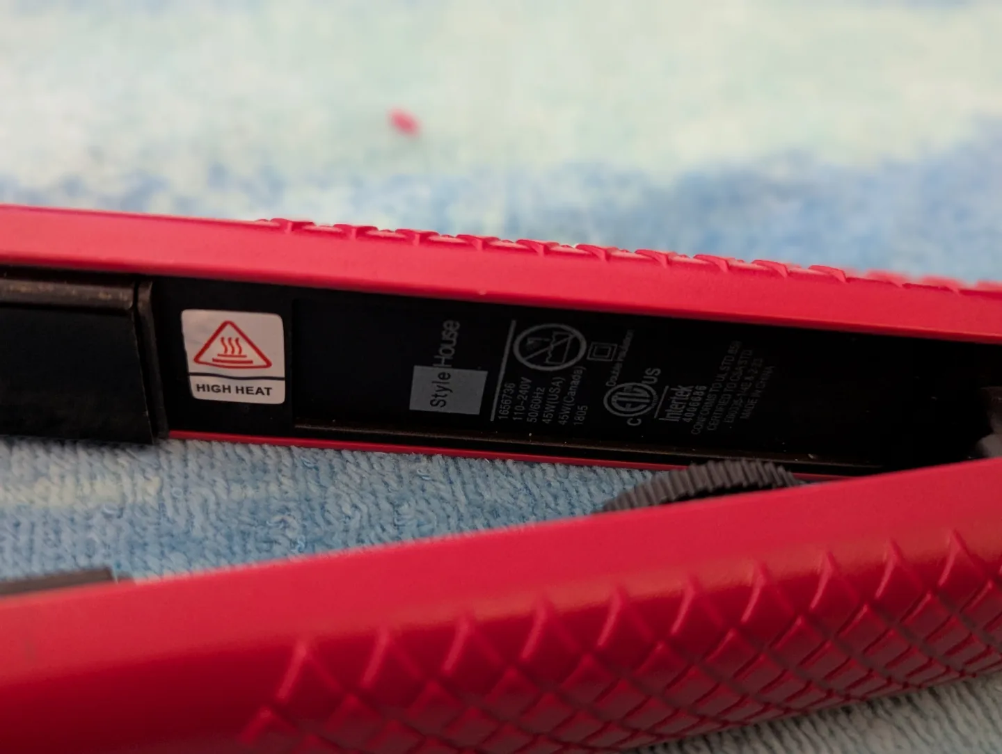 Style House Red Flat Iron Hair Straightener #freecycle image indicator(3)