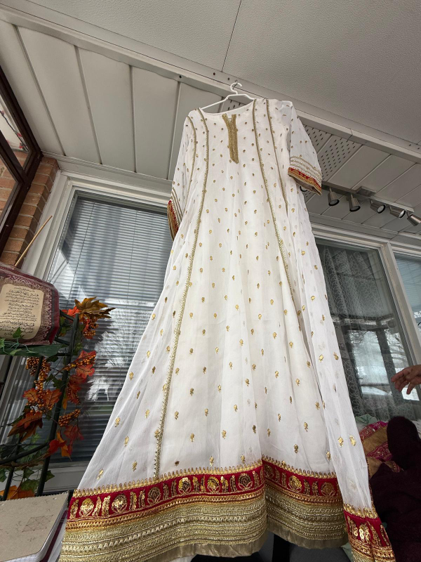 Beautiful embroidered Shalwar Kameez - Various colours - photo 3