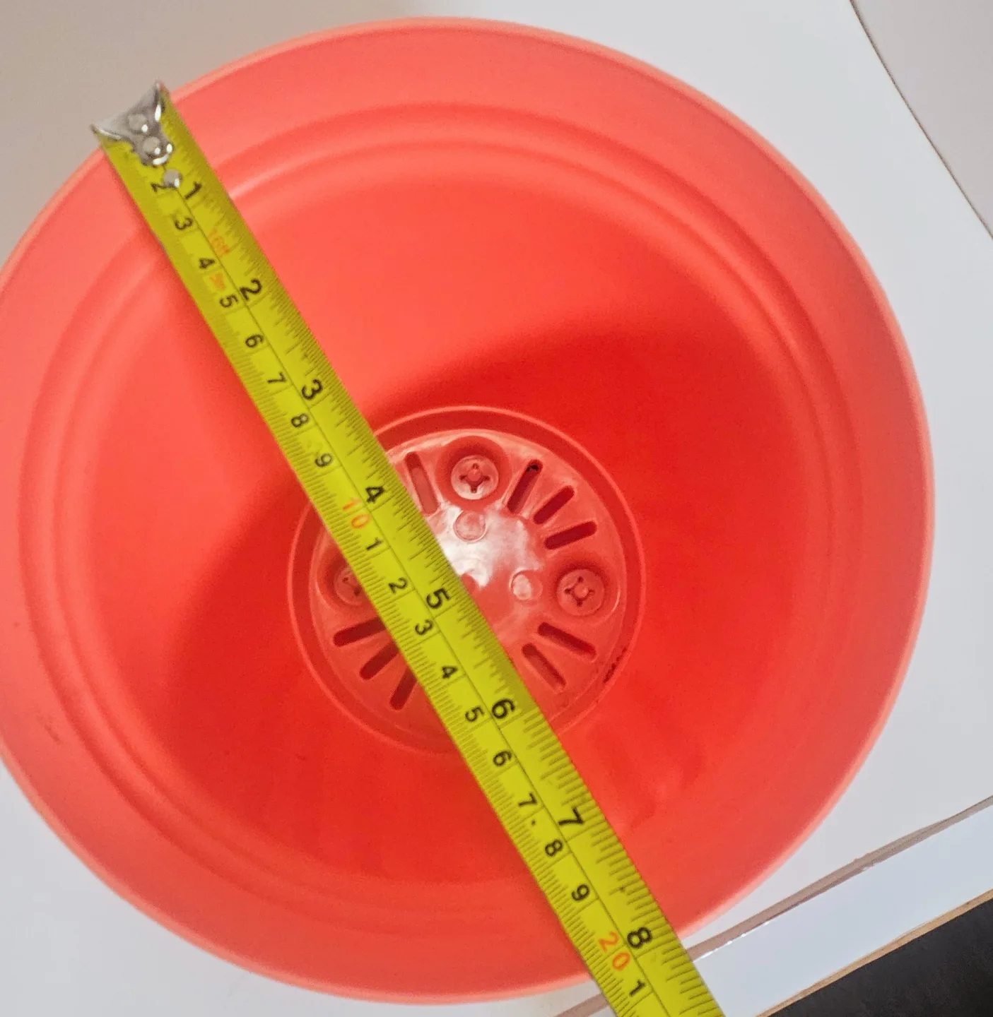 Coral Plastic Plant Pot - 7 inch diameter (2 qty) image indicator(3)