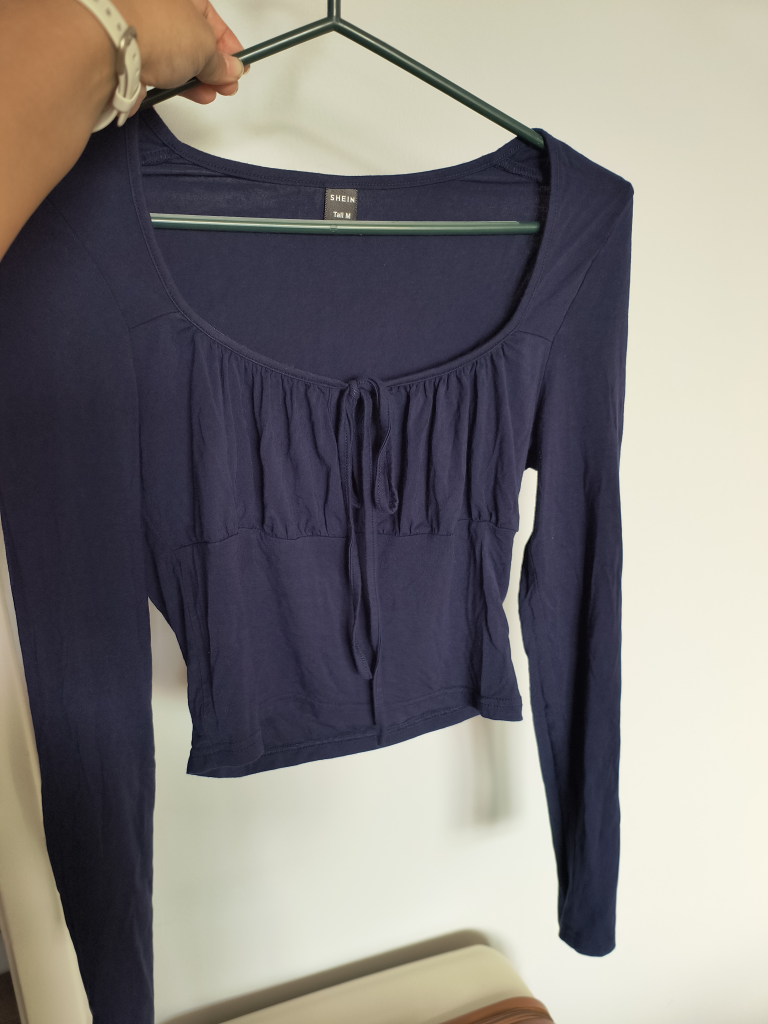 SHEIN Navy Blue Long Sleeve Cropped Top