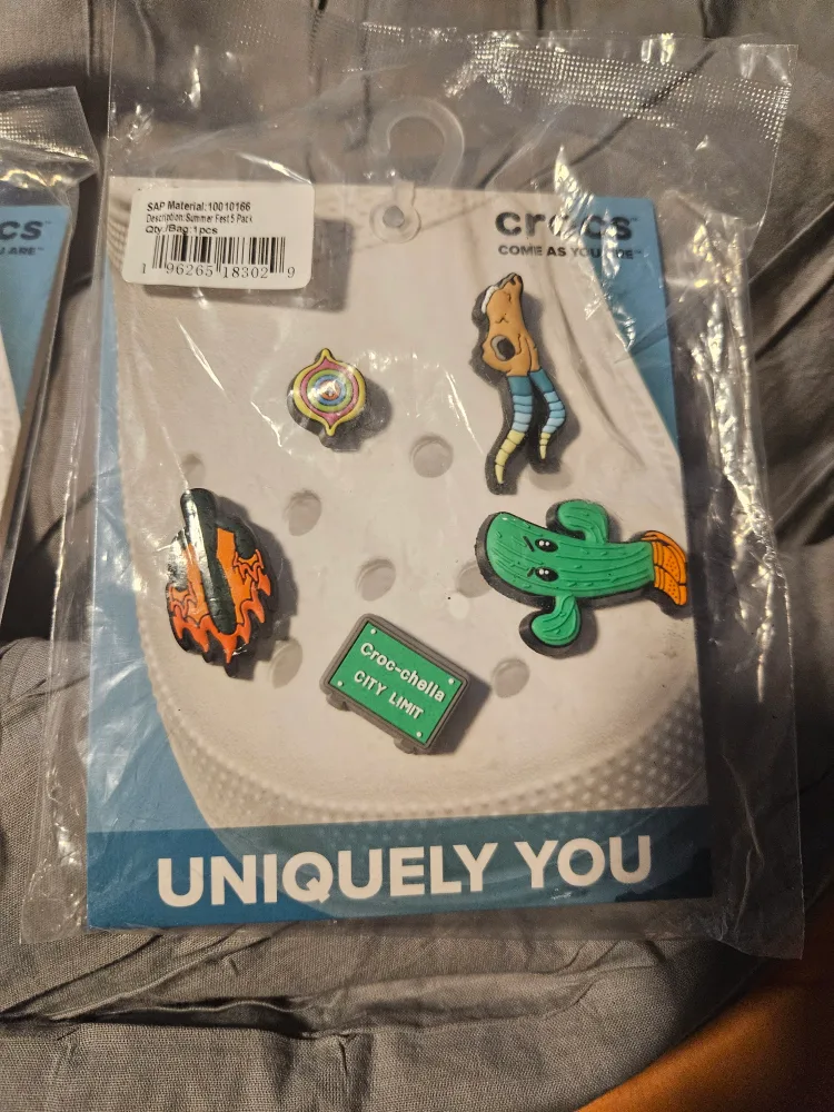 Crocs Jibbitz 5-Pack Summer Shoe Charms image indicator(2)