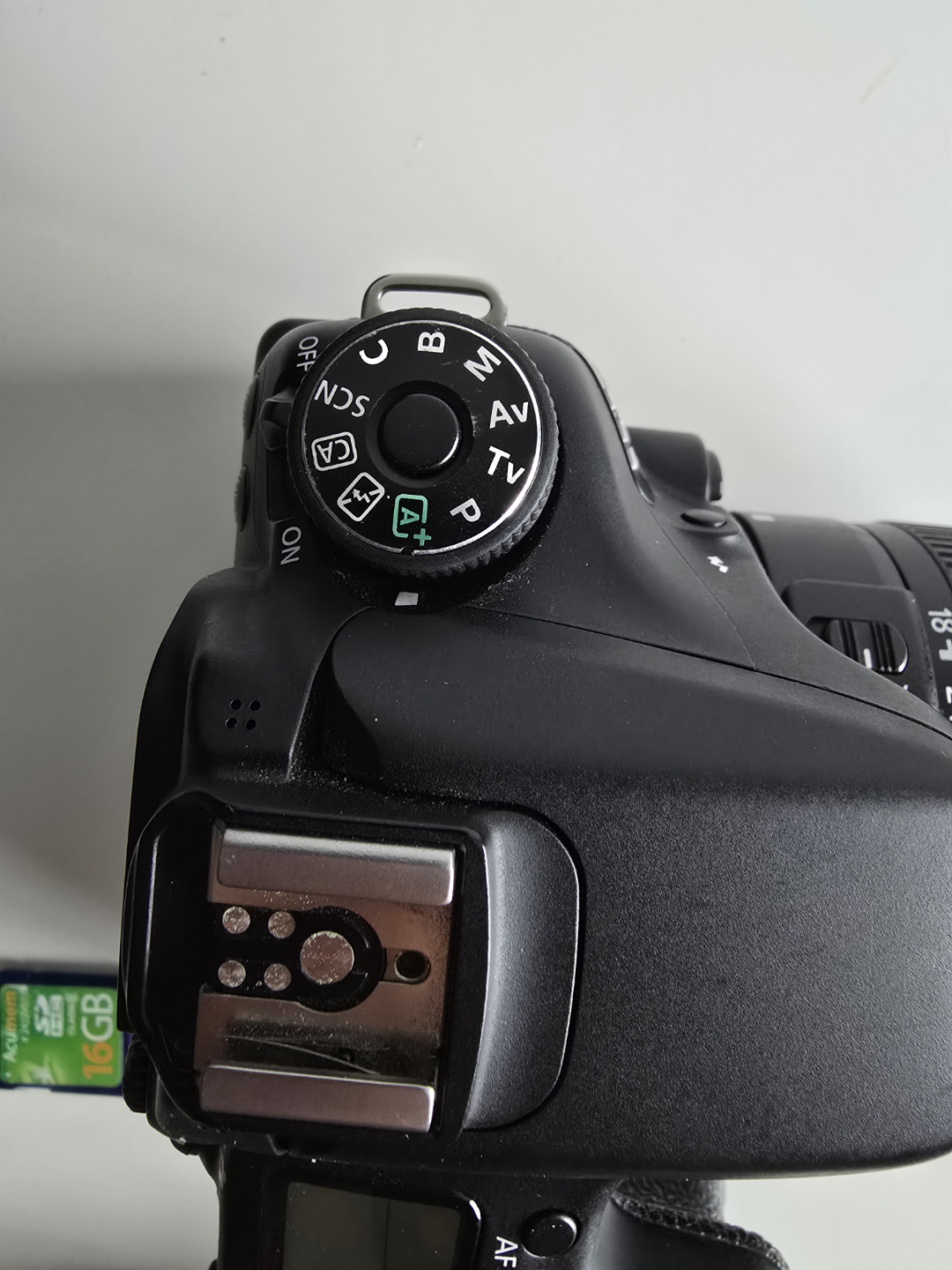 Canon EOS 70D DSLR Camera with Accessories - photo 4