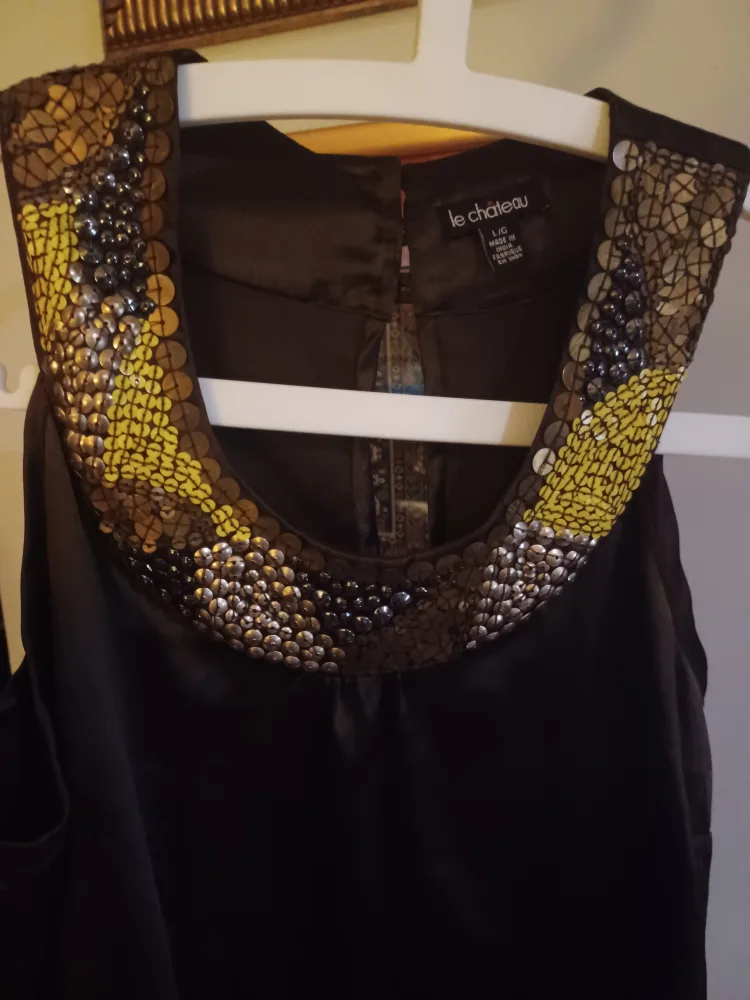 Le Chateau Black Beaded Tank Top Size L 💚 image indicator(2)