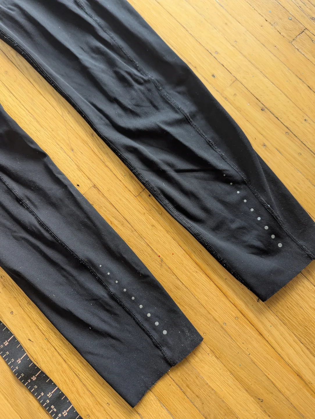 Lululemon Black Fast and Free 7/8 Leggings - Size 6 image indicator(2)