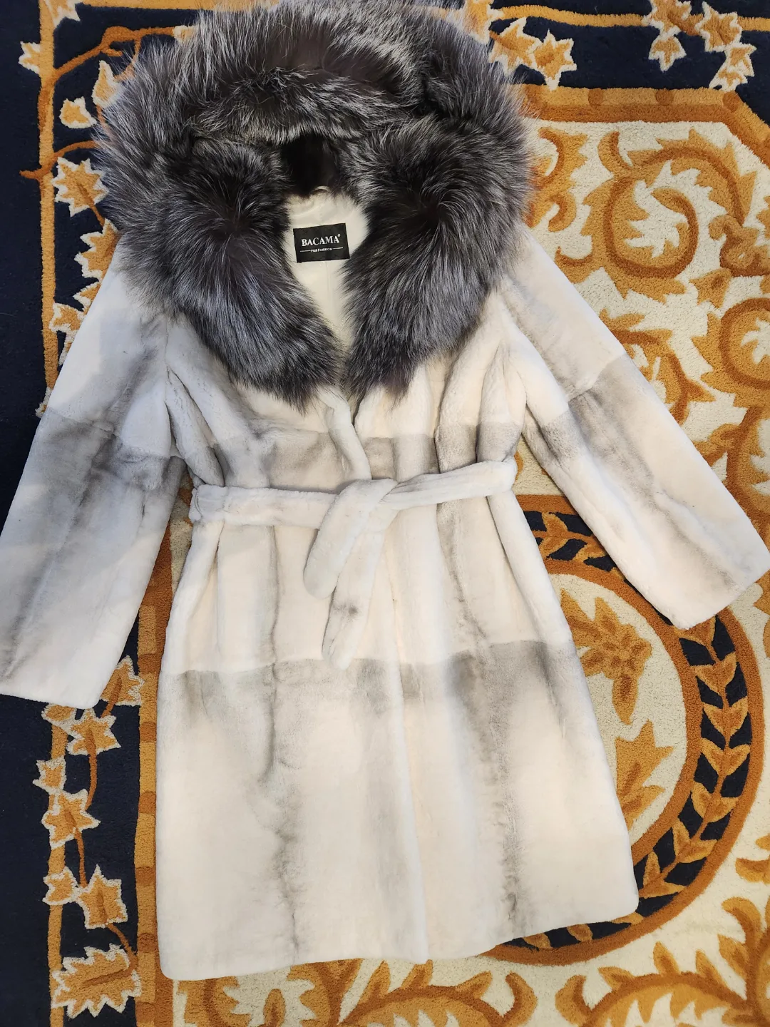 Plucked Mink Fur Coat with Silver Fox Trim. image indicator(7)