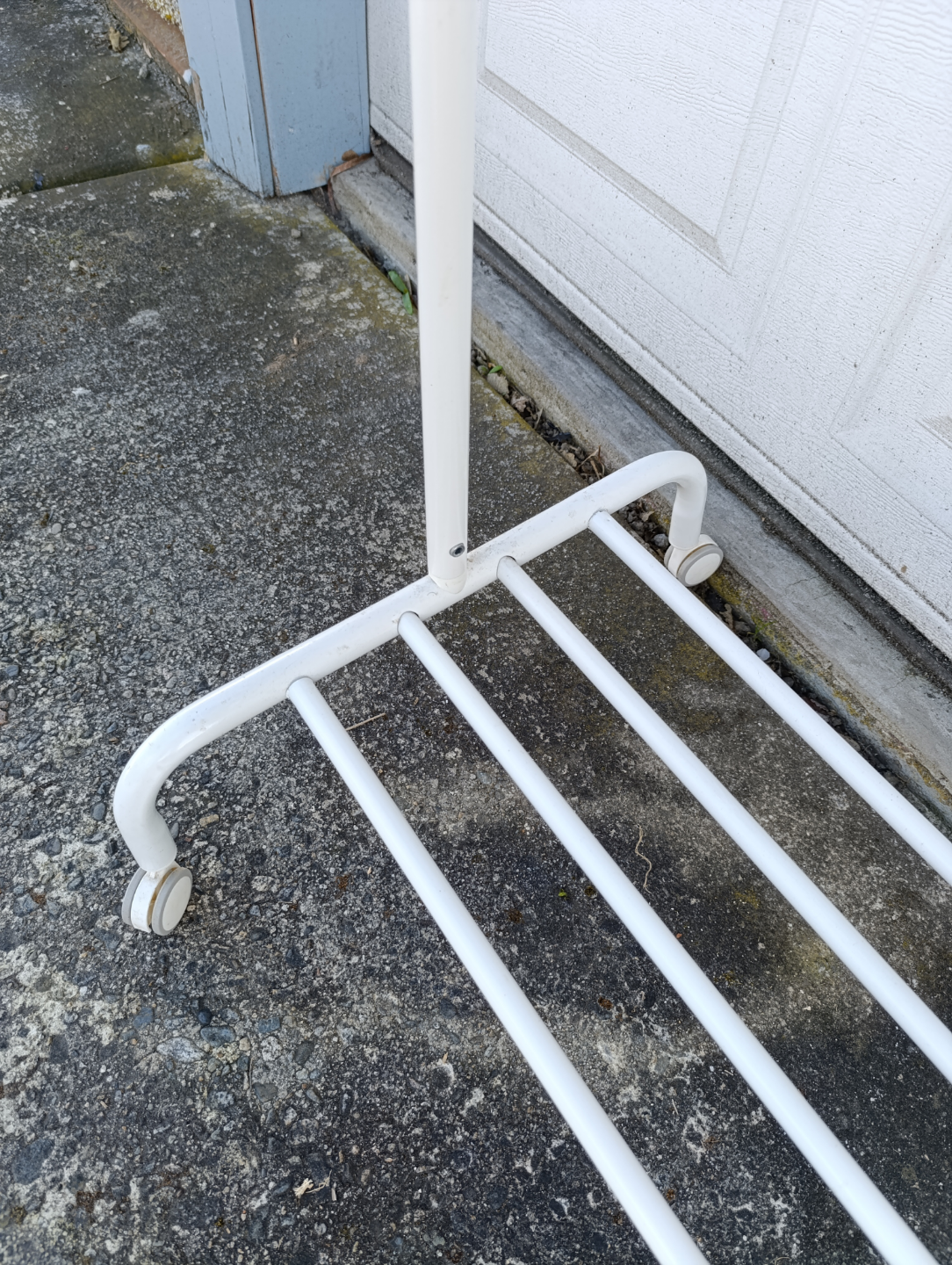 White Metal Garment Rack with Wheels - photo 3
