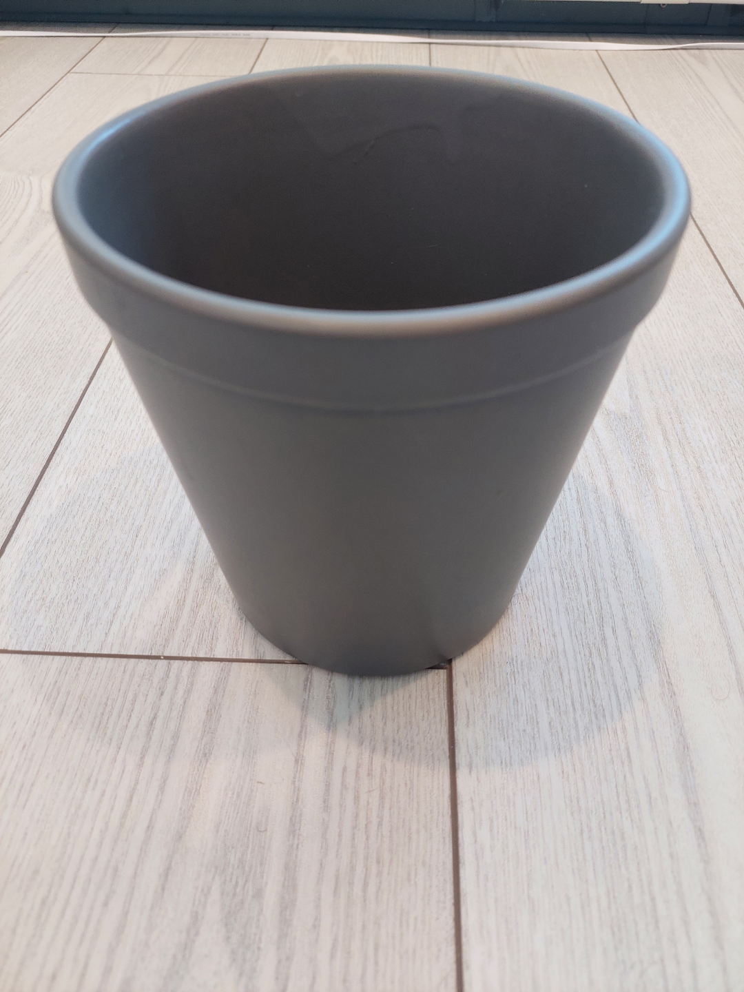 Dark Grey Ceramic Plant Pot - photo 3