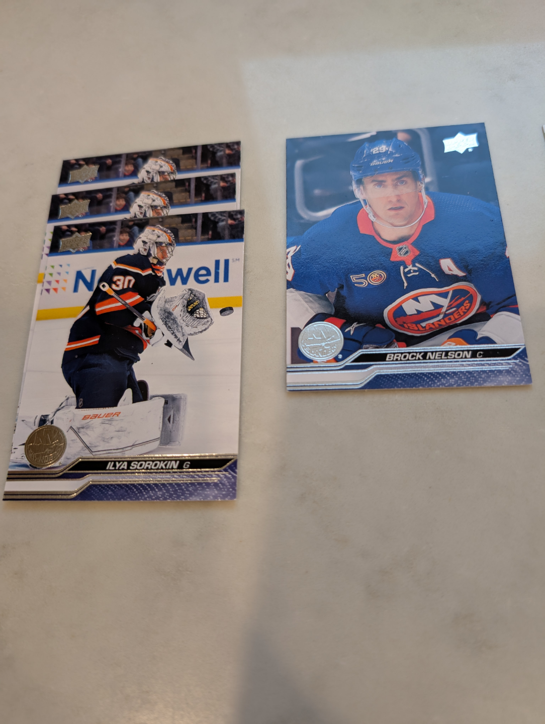 Set of four NHL hockey trading cards - photo 2