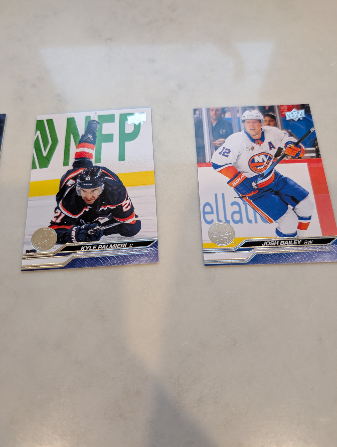 Set of four NHL hockey trading cards - photo 3