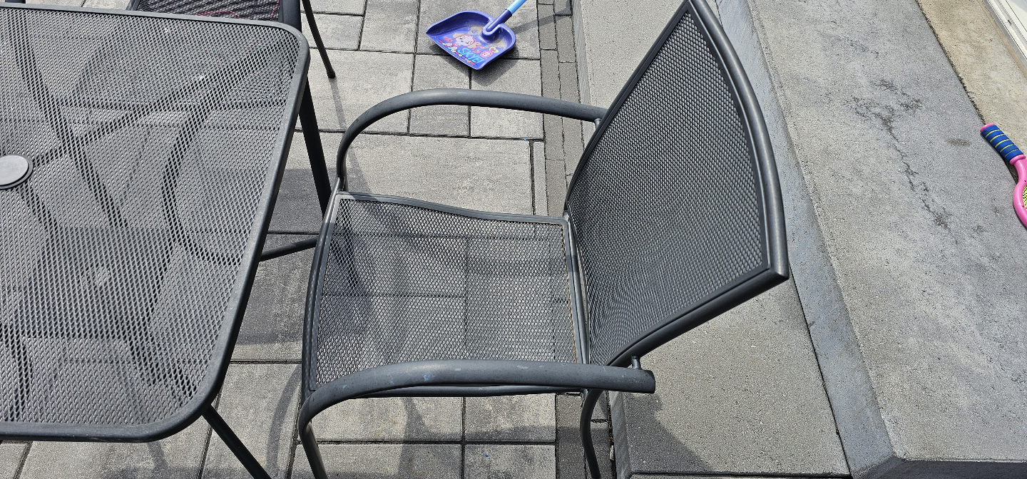 Metal Patio Set – 1 Table + 4 Chairs - photo 5