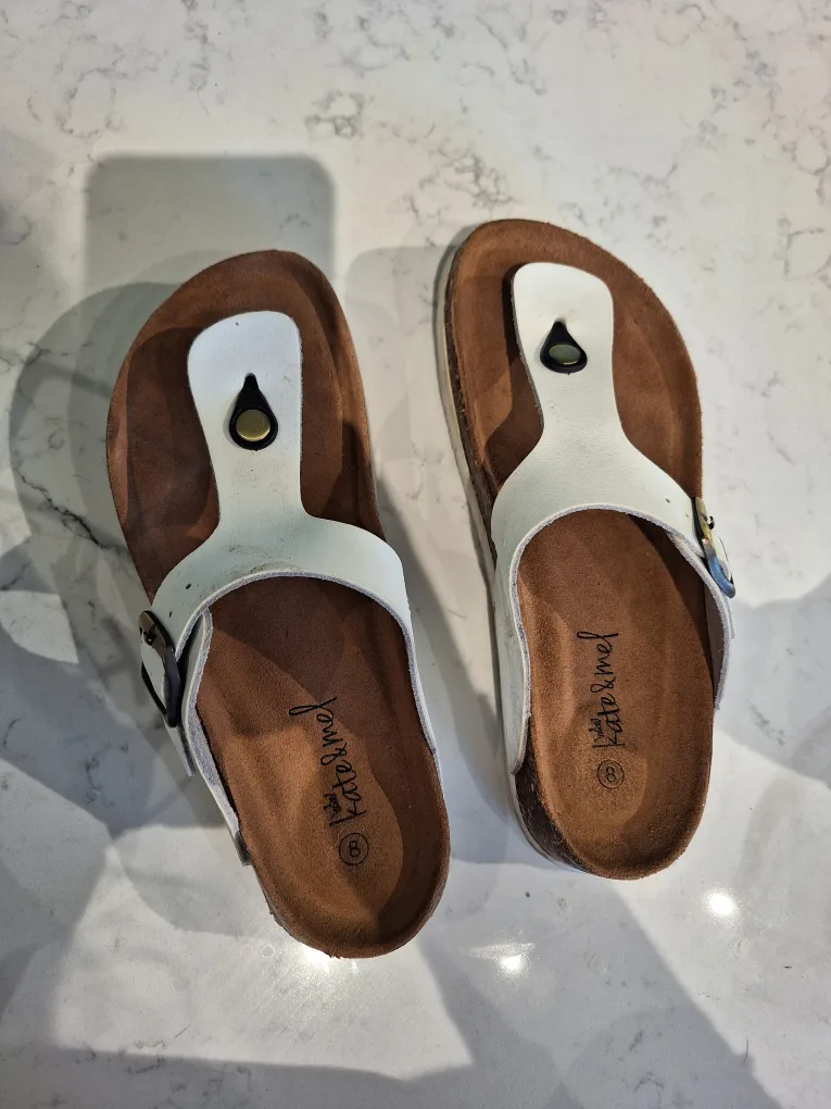 Women's White Leather Sandals - Size 8 thumbnail