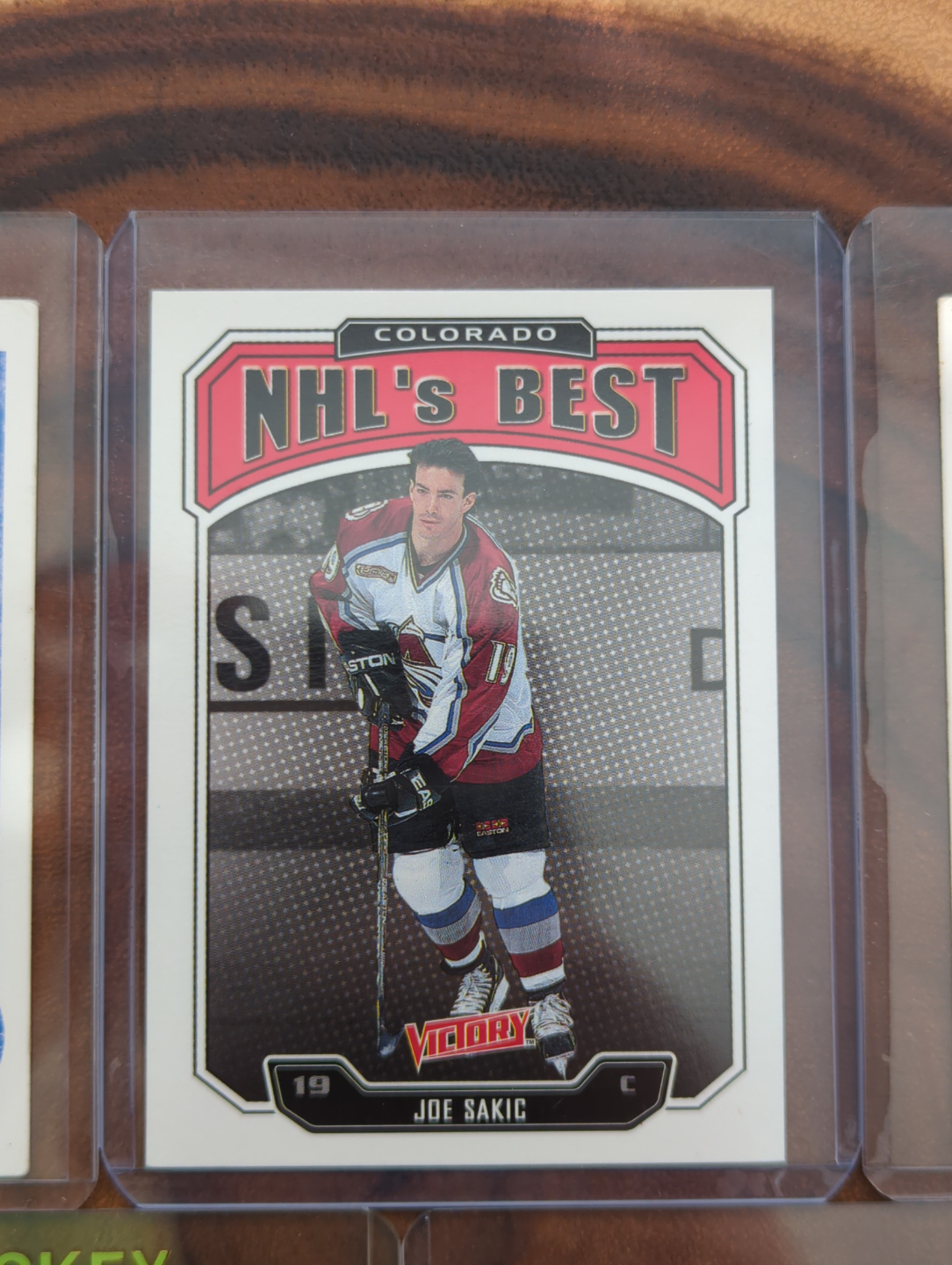 Burnaby Joe Sakic! Hockey Card Lot (5 Cards)(lot1) - photo 3