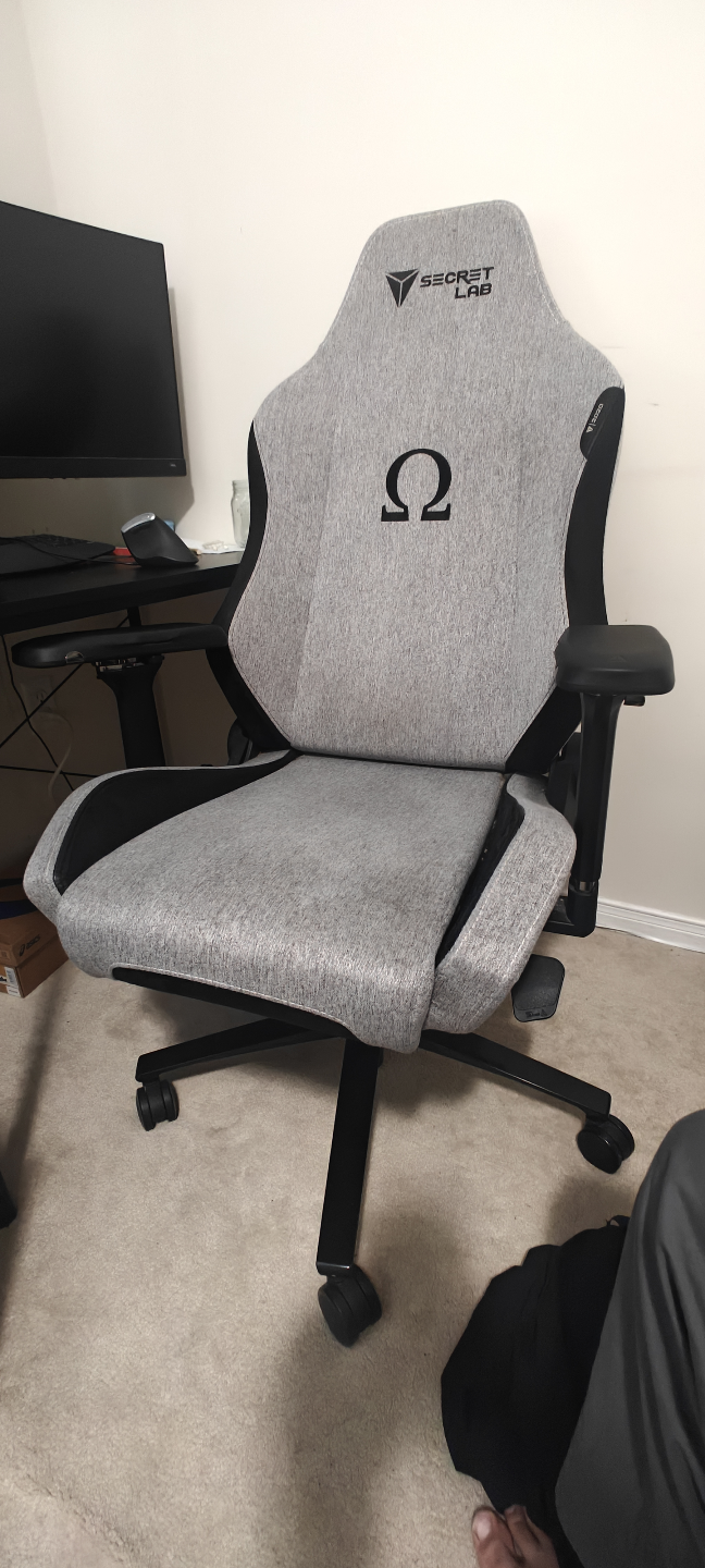 Secretlab Omega Gaming Chair - SoftWeave Plus Fabric