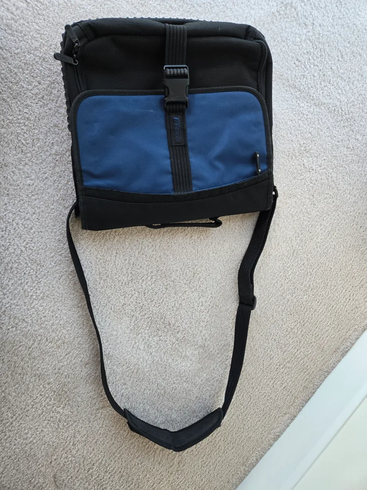 Targus Laptop Messenger Bag - Blue and Black image indicator(2)