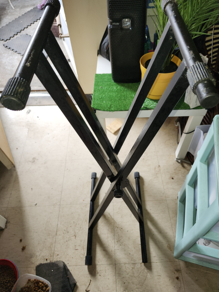 Keyboard Stand - X-Frame