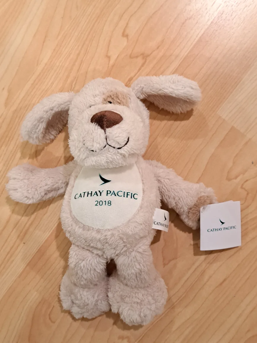 12" Cathay Pacific 2018 Plush Dog image indicator(4)