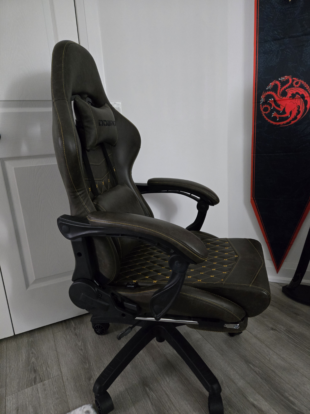 DOWNX Gaming Chair - Brown Leatherette - photo 2