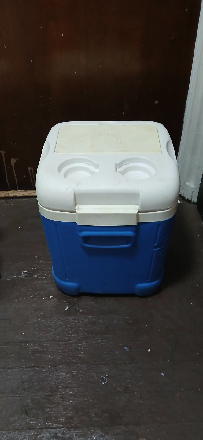 Igloo Small Cooler - photo 2
