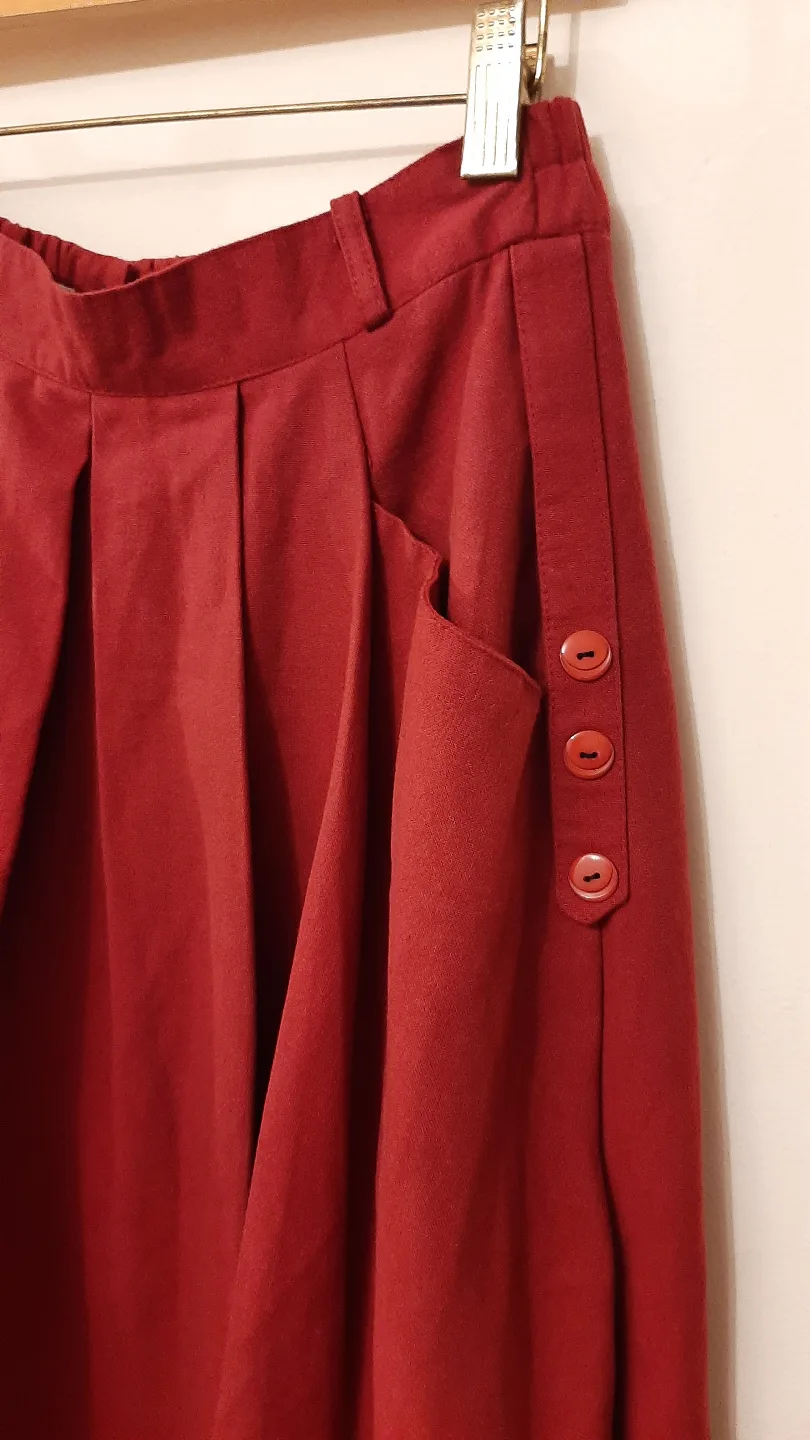 Red Skirt with Pockets image indicator(2)
