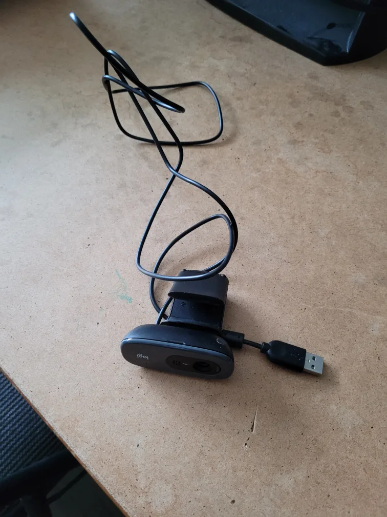 C270 Logitech Webcam thumbnail