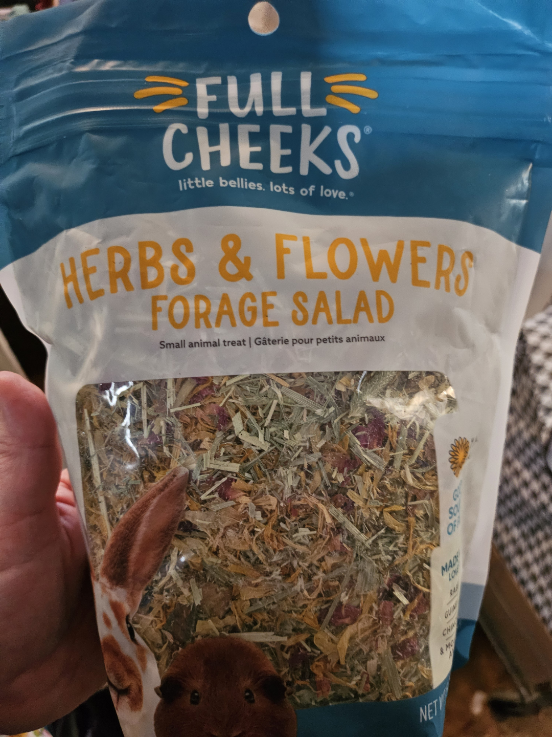 Full Cheeks Herbs & Flowers Forage Salad for Small Animals