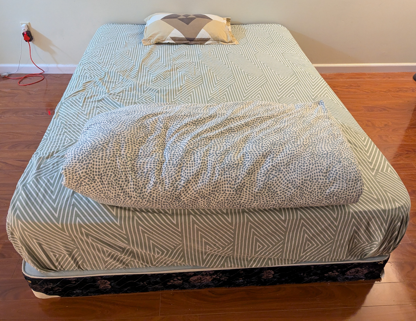 Queen Size Mattress, bed frame, Quilt — Excellent Condition.