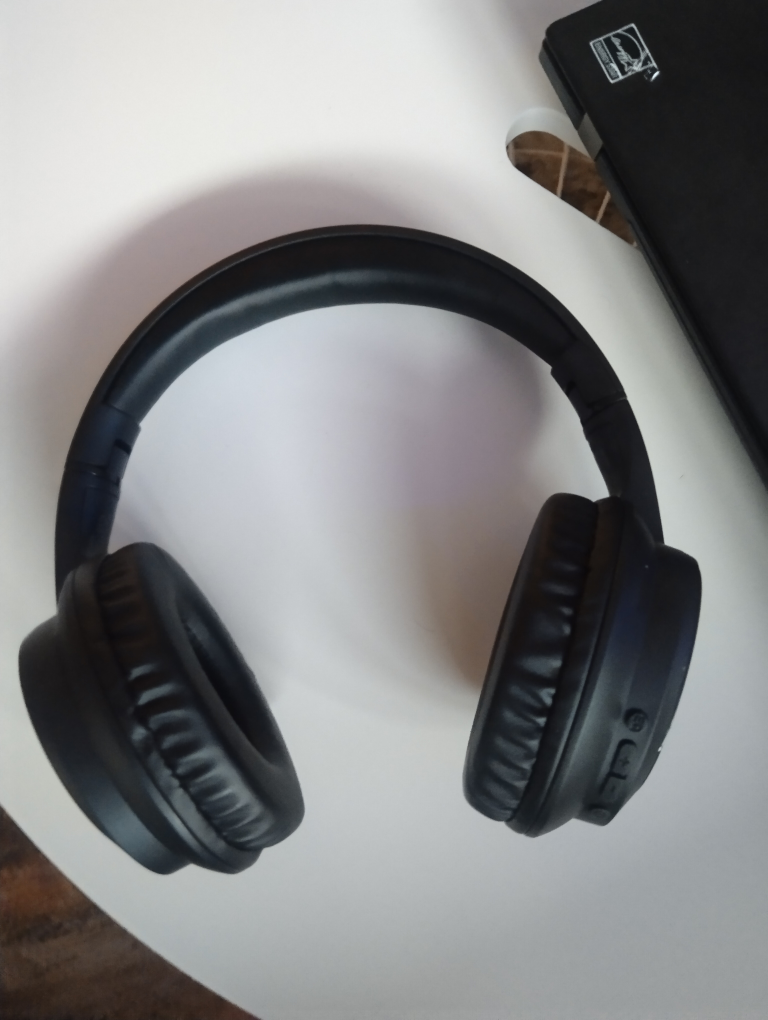 Bluetooth headphones
