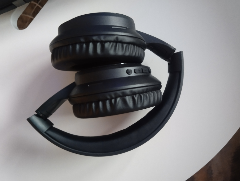 Bluetooth headphones - photo 2