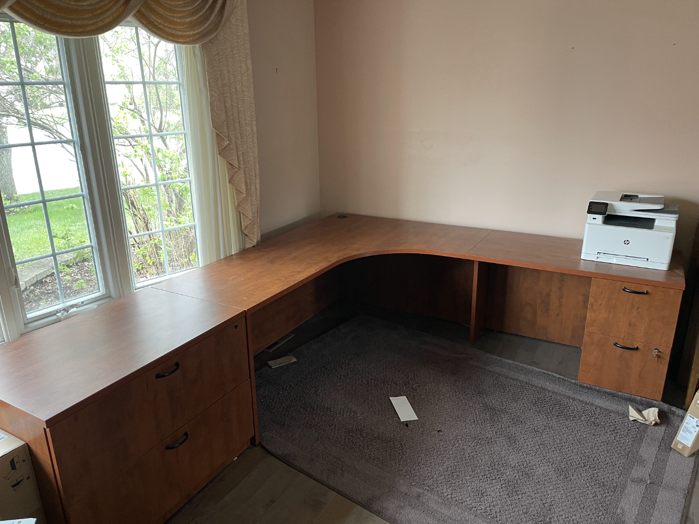desk with shelf, another desk. 2 wooden cabinets - photo 3