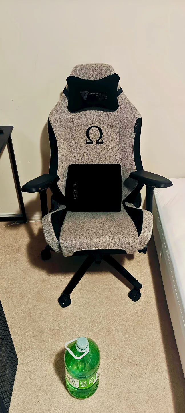 Secretlab Omega Gaming Chair - SoftWeave Plus Fabric image indicator(4)