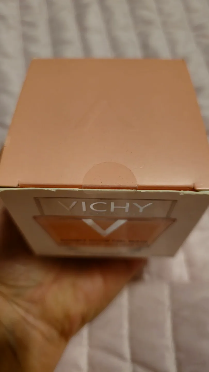 Vichy Double Glow Peel Mask image indicator(2)