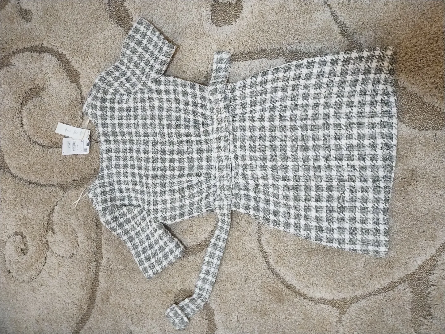 Zara Two-Piece Tweed Set, Size M  New, with tags image indicator(6)