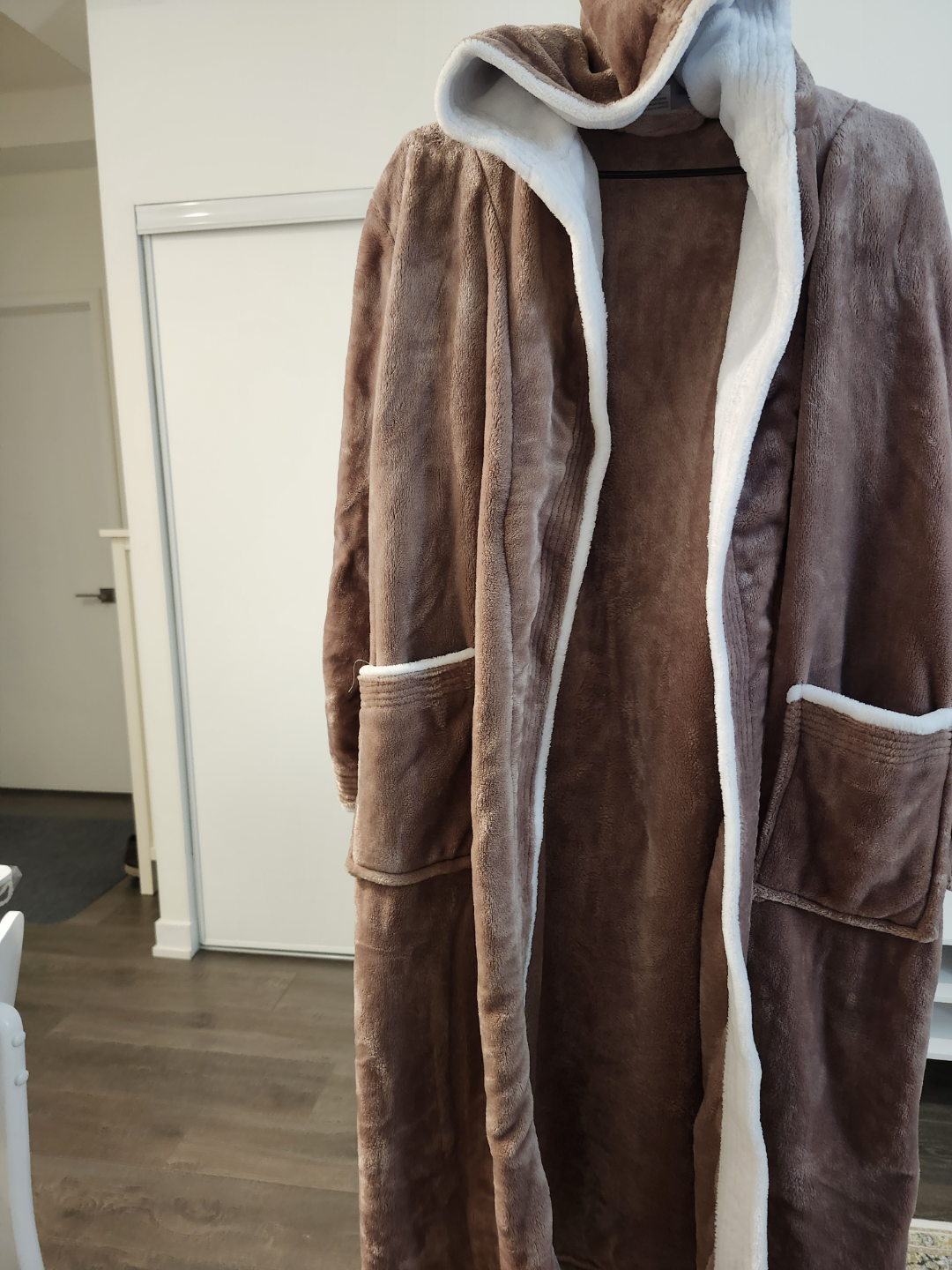 Cozy Hooded Fleece Robe - Brown - photo 3