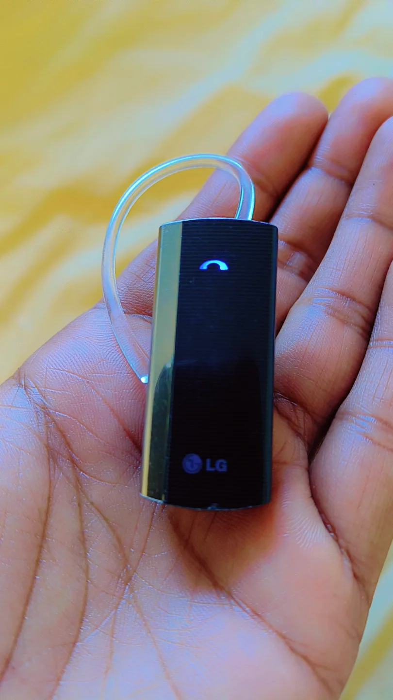 LG Bluetooth Headset with Charging Cable thumbnail