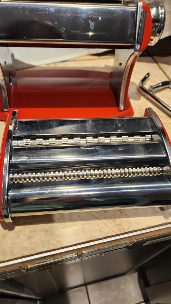 Remy Olivier Cuisine Pasta Machine - Make fresh pasta at home! image indicator(4)