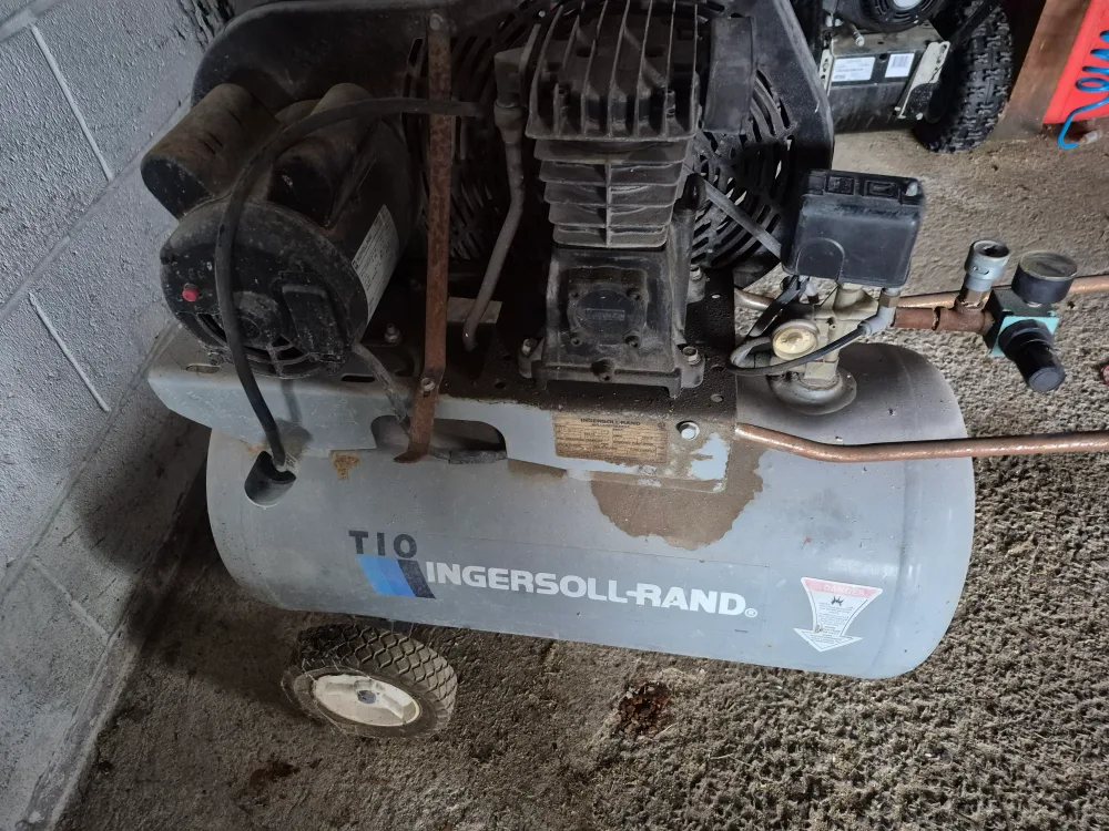 Ingersoll Rand Air Compressor thumbnail
