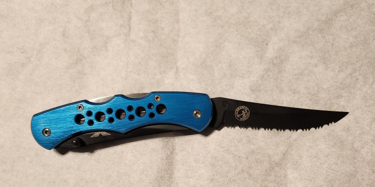 Schrade Extreme Blue Folding Knife